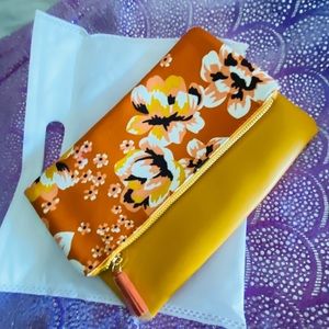 ☀️Rachel Pally Reversible Clutch